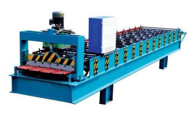 Çin Hidrolik Metal Kesici ile Elektronik Kontrollü Metal Tavan Rulo Şekillendirme Makinesi Tedarikçi